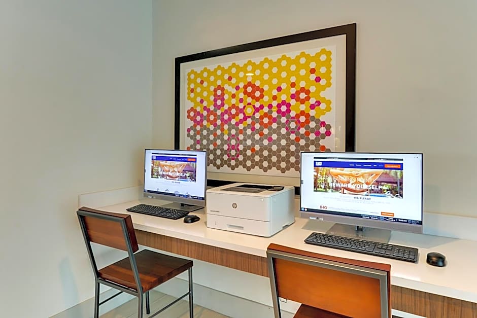 Holiday Inn Express Cincinnati North - Monroe By IHG