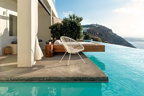 SUPERIOR POOL WITH CALDERA VIEW