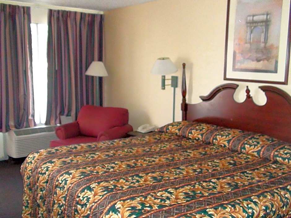 Economy Hotel Plus
