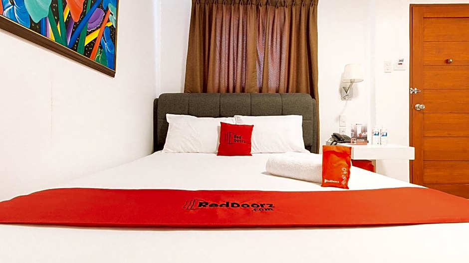 RedDoorz Plus @ Green Star Park Cagayan