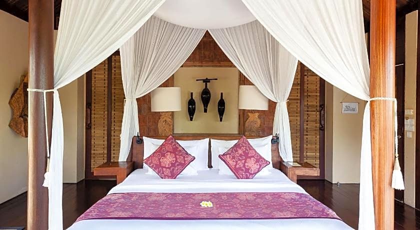 WakaGangga Hotel