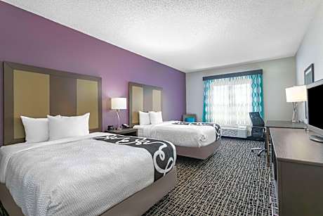 Queen Room with Two Queen Beds and Roll-In Shower - Mobility/Hearing Impaired Accessible/Non-Smoking