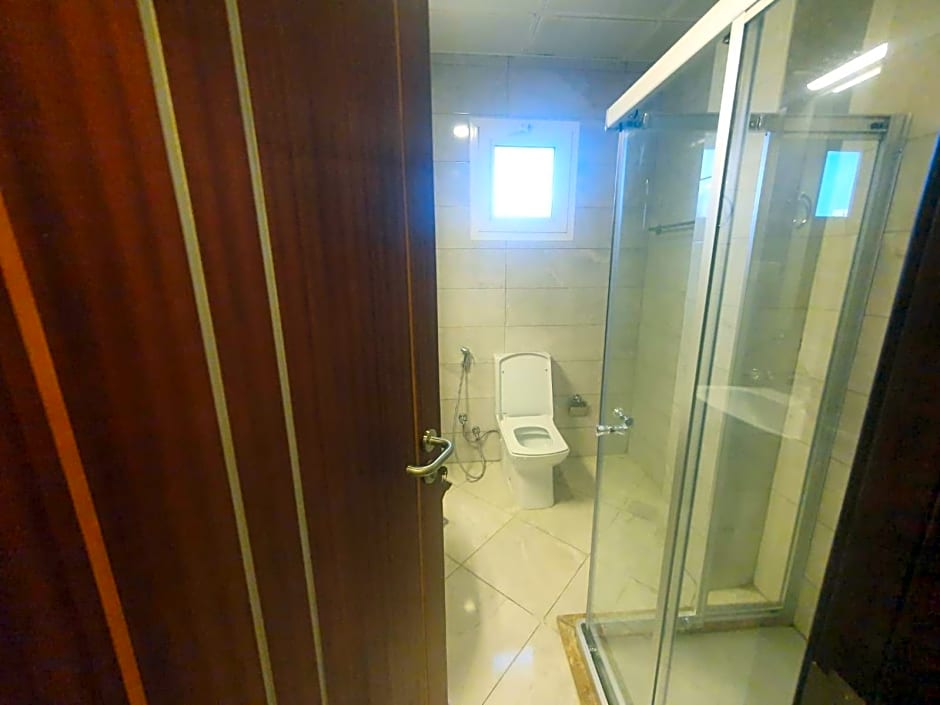 Terminal Inn Airport Hotel & Apartment