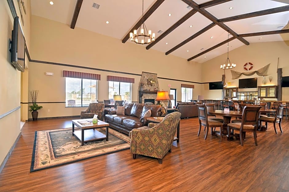 Best Western Plus Emory at Lake Fork Inn & Suites