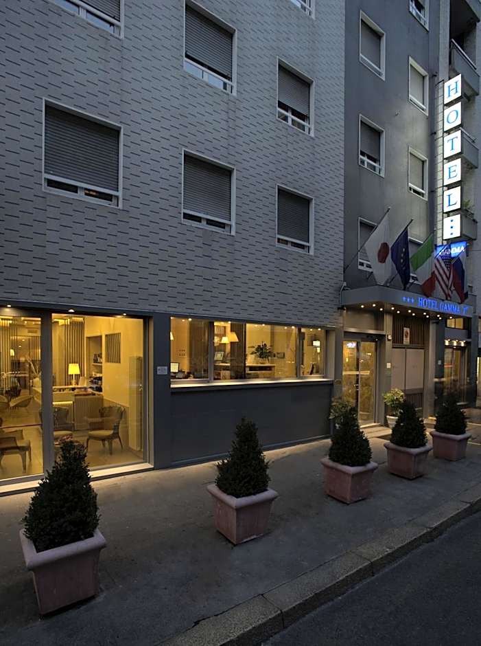 Hotel Gamma
