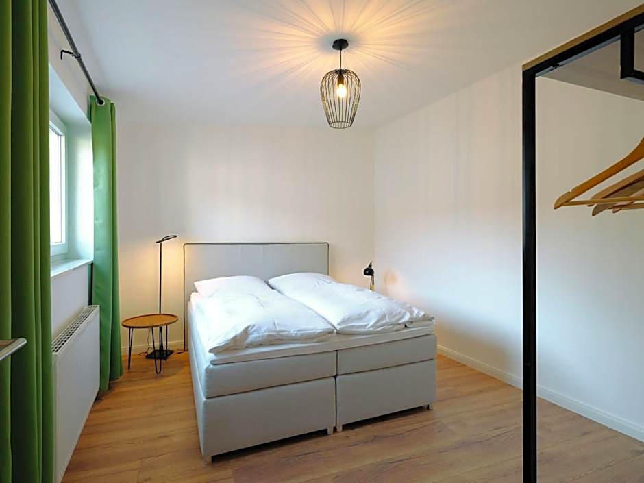 Travel Art Boardinghouse