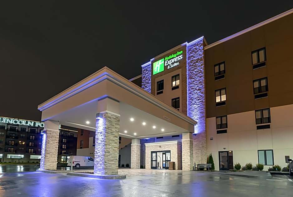 Holiday Inn Express And Suites Columbus - Worthington By IHG
