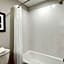 Holiday Inn & Suites Lafayette North by IHG