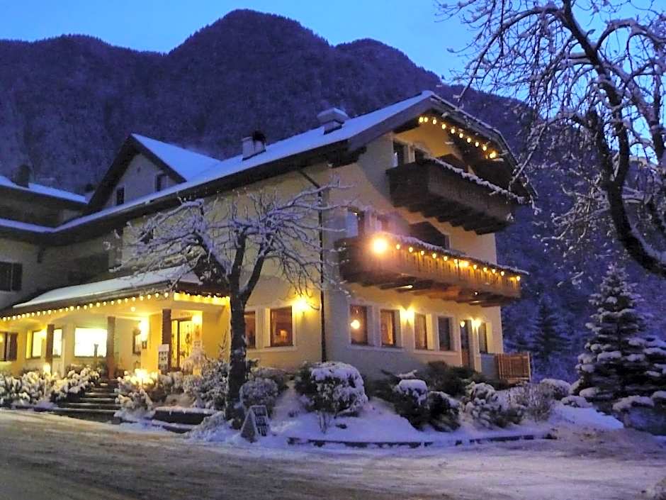 Hotel Weisses Rössl - Cavallino Bianco