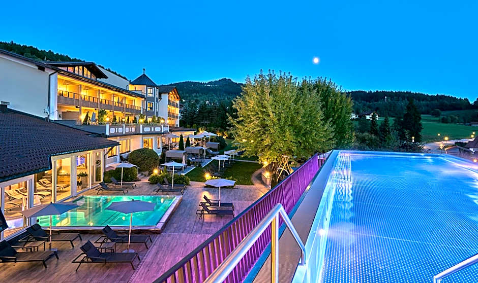 Kristall- & Vitalhotel Bergknappenhof