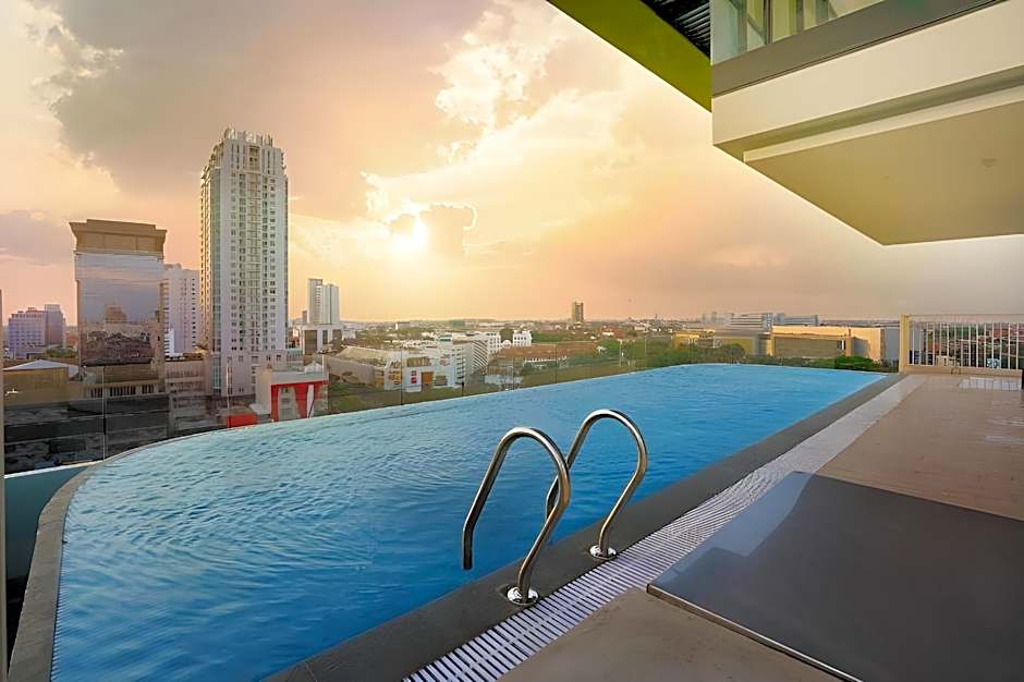 The Life Styles Hotel Surabaya