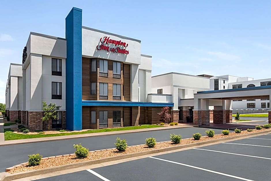 Hampton Inn By Hilton & Suites Springfield