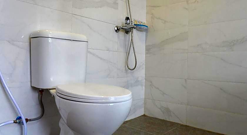 RedDoorz @ City Park Medoho Semarang