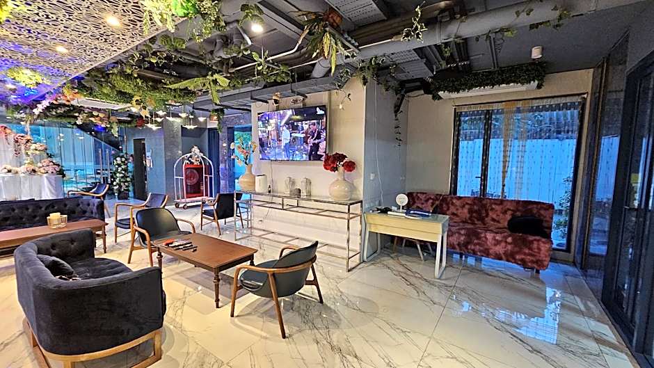 BlueTel Re'sidencE Bangkok IMPACT- 1 Time Drop-Off Service to IMPACT