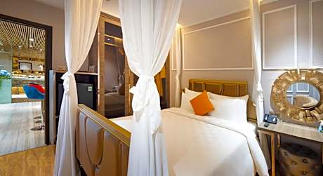 Signature Suite Two-Bedroom City View - Free Mini-bar & Afternoon Tea