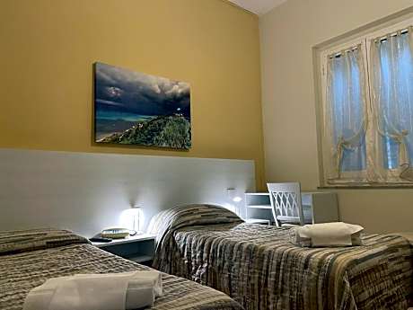 Twin Room with Mountain View