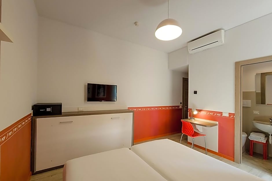 Hotel Nologo