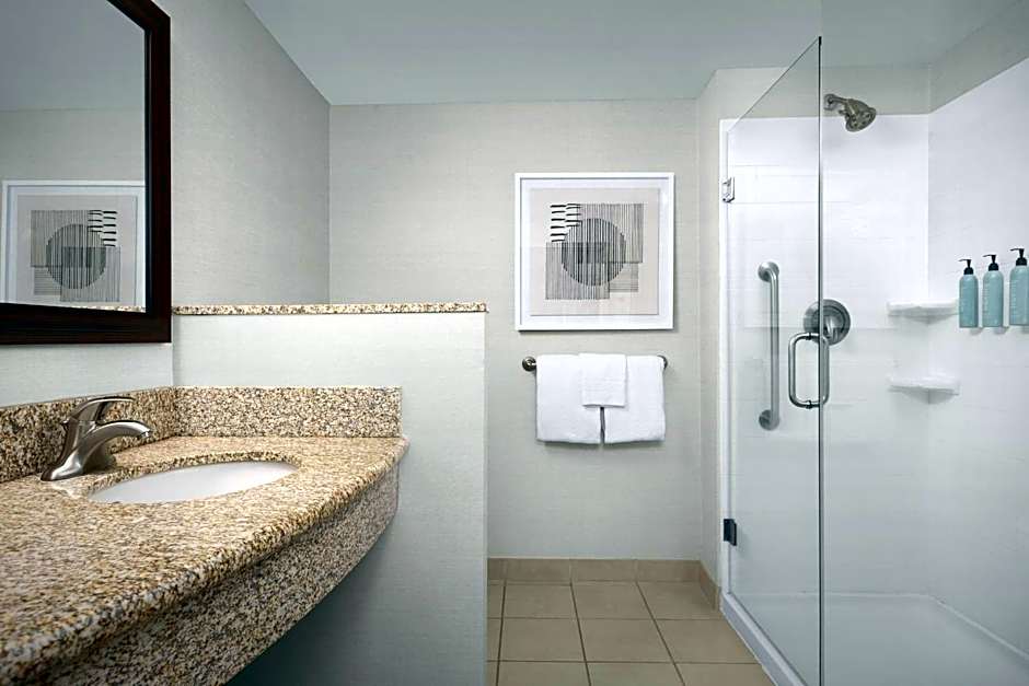 Courtyard by Marriott Salisbury