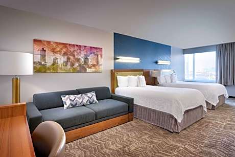 Suite with Two Queen Beds and Sofa Bed - Hearing Accessible