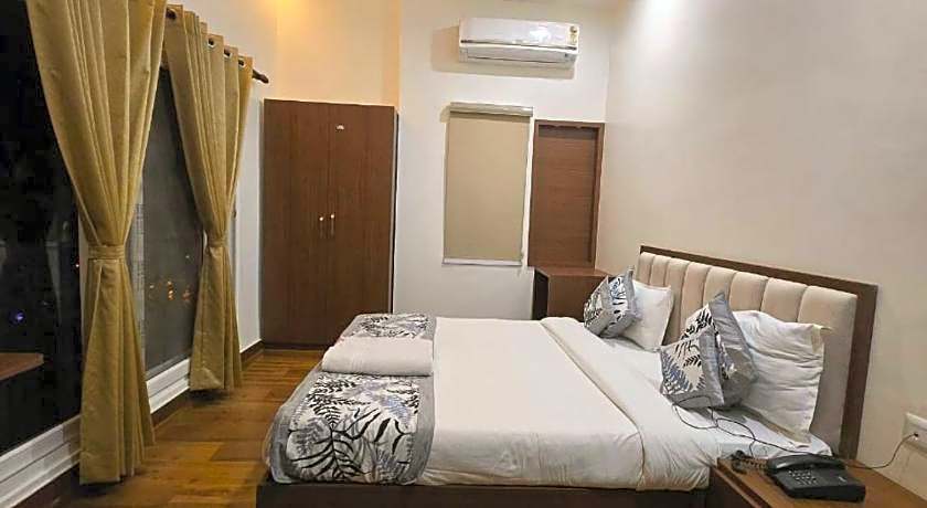 A Palace on River Rashmi Guest House