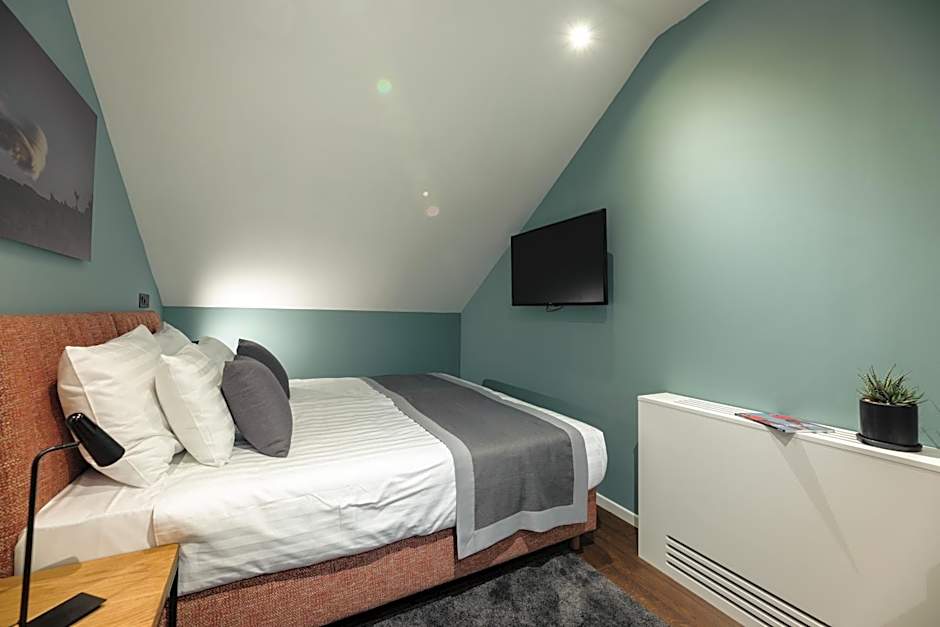 Camera Hotel