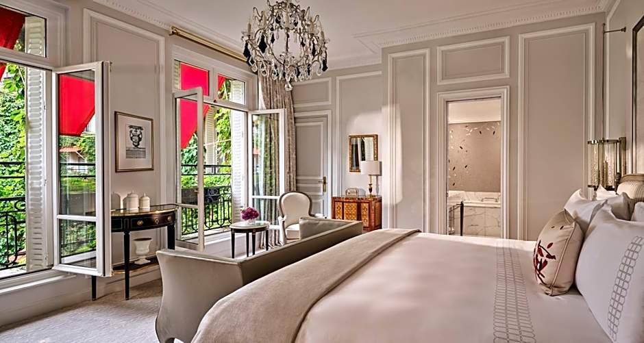 Hotel Plaza Athenee - Dorchester Collection