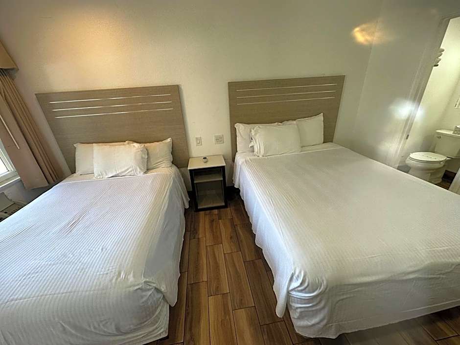 Town and Country Inn