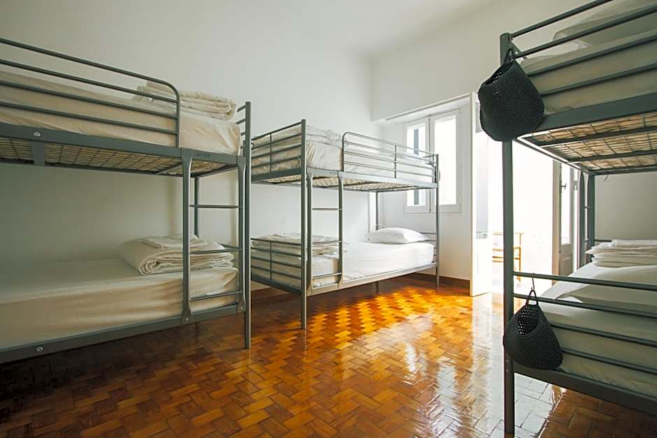 PTM DownTown Hostel&Suites