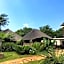 Guinea Feather Country Lodge