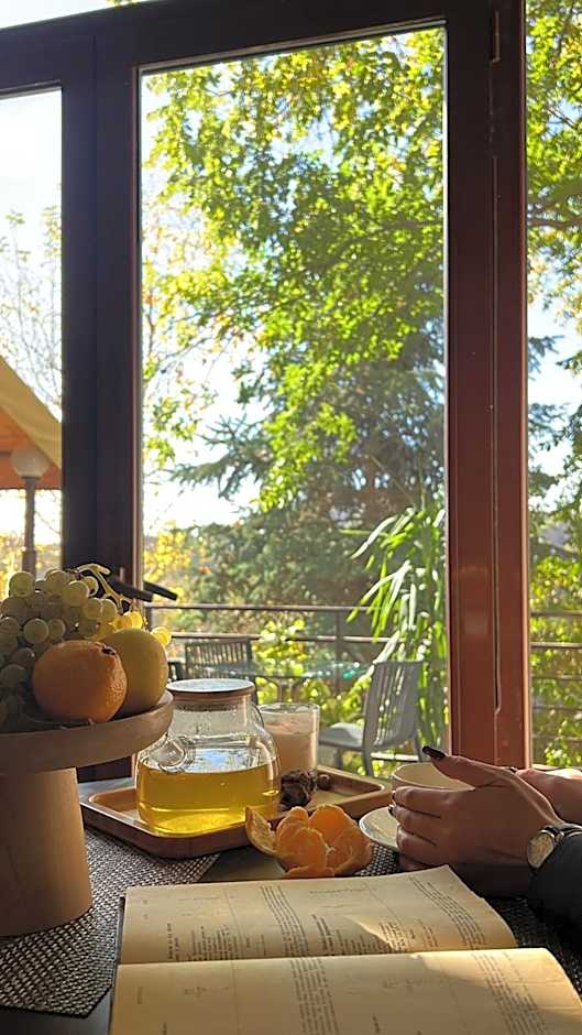 Olympia Garden Hotel