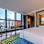 Qingteng Yisu Hotel (Beilun Yintai Chengzhonghe Road Subway Station Store)