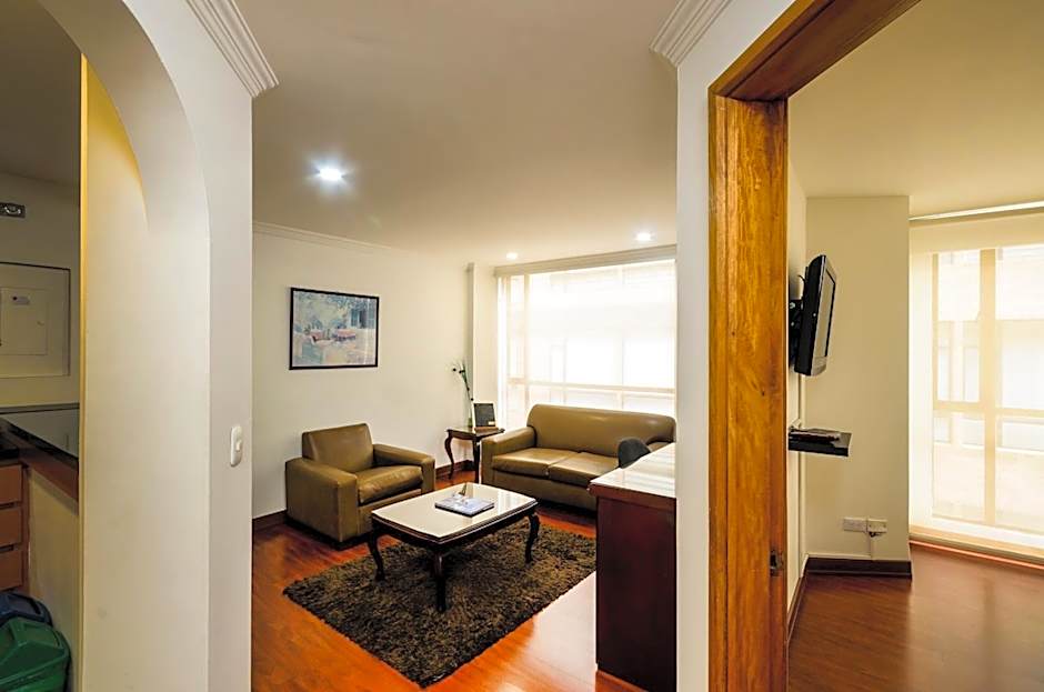 Travelers Fontana Plaza