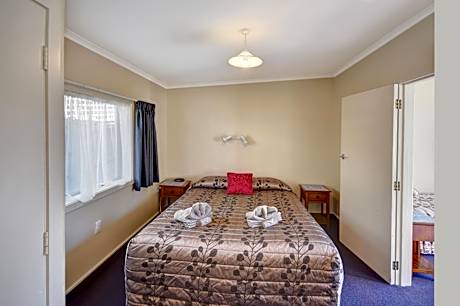 One-Bedroom Apartment with Wheelchair Access