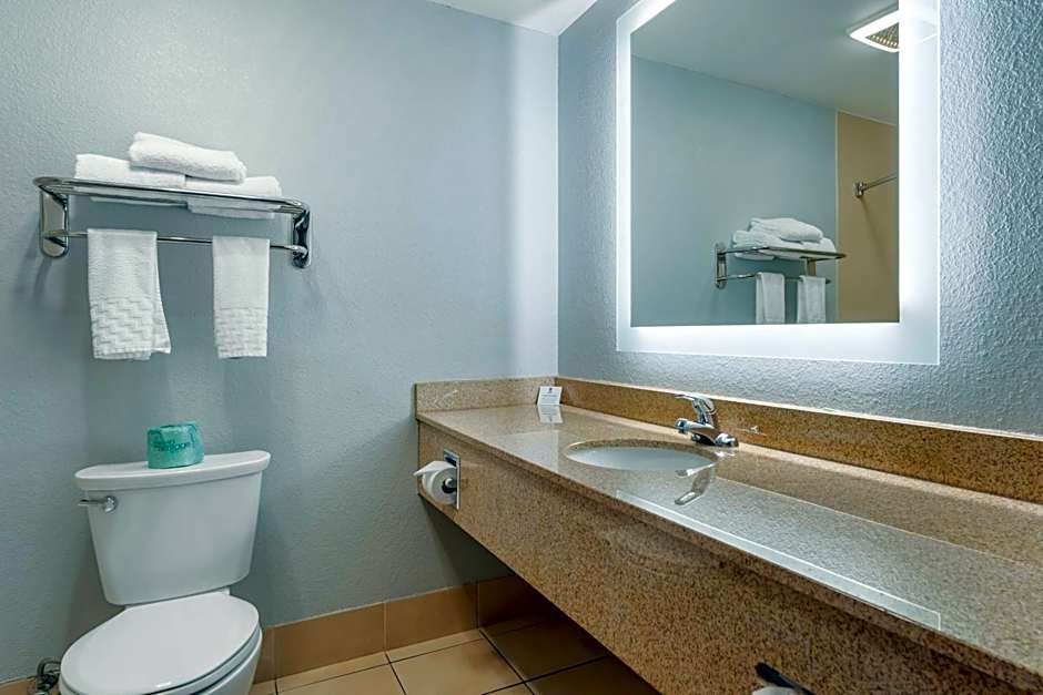 Best Western St. Clairsville Inn & Suites