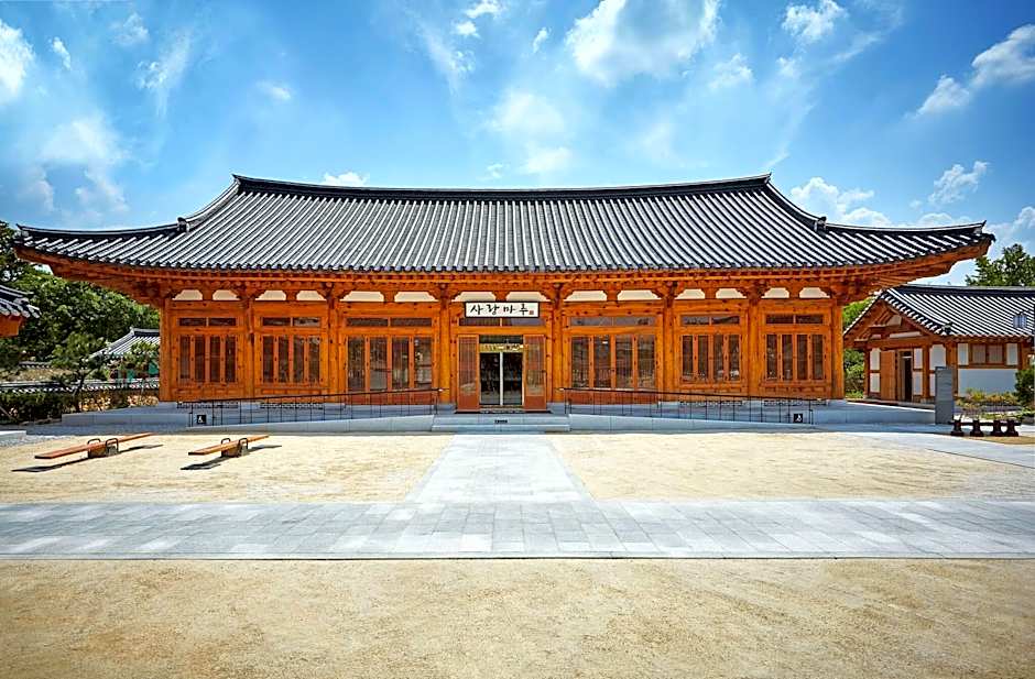 Hanok Hotel Namwonyechon By Kensington