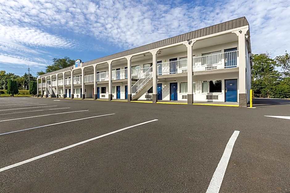 Motel 6 Culpeper, VA
