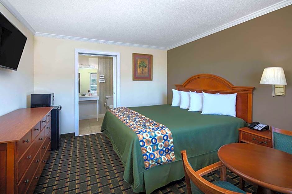 Travelodge by Wyndham Orangeburg