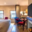 Les Armures Hotel