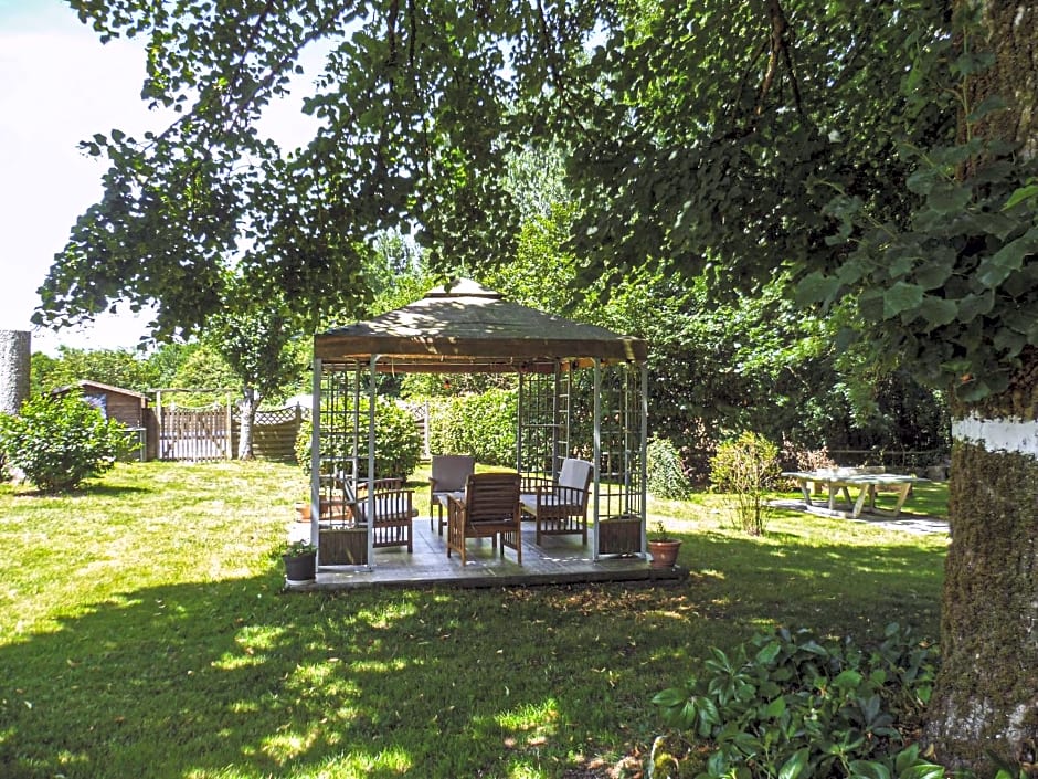 LA LAUJÈRE Chambres d'hôtes ROMANCE
