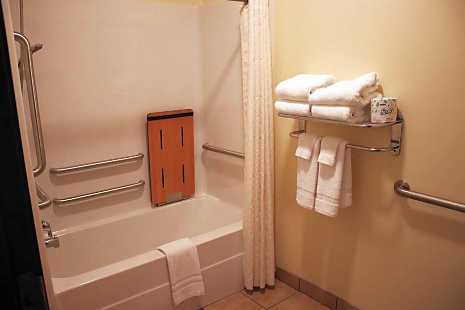 The Edgewood Hotel and Suites