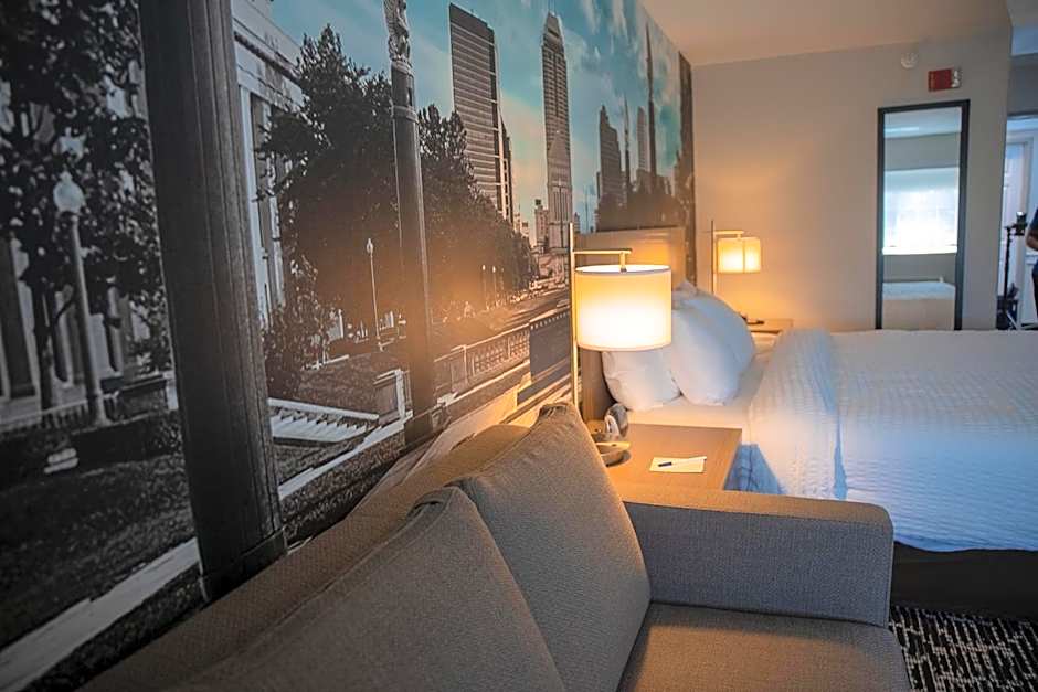 Clarion Pointe Indianapolis Airport