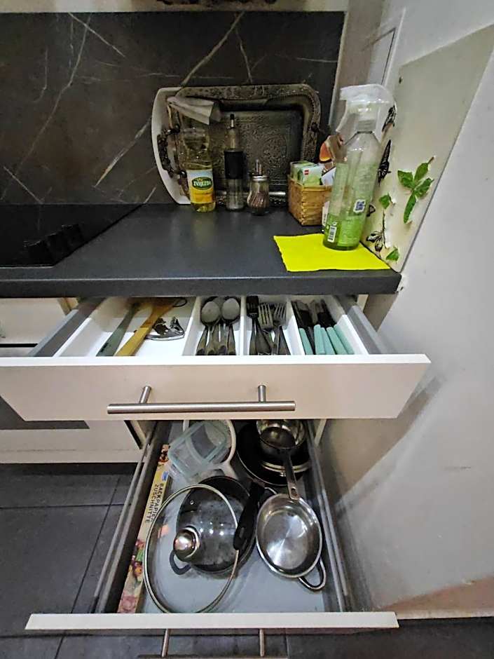 ABAI Apartments 1150 only WWW-On-line-Check-in & SelfService