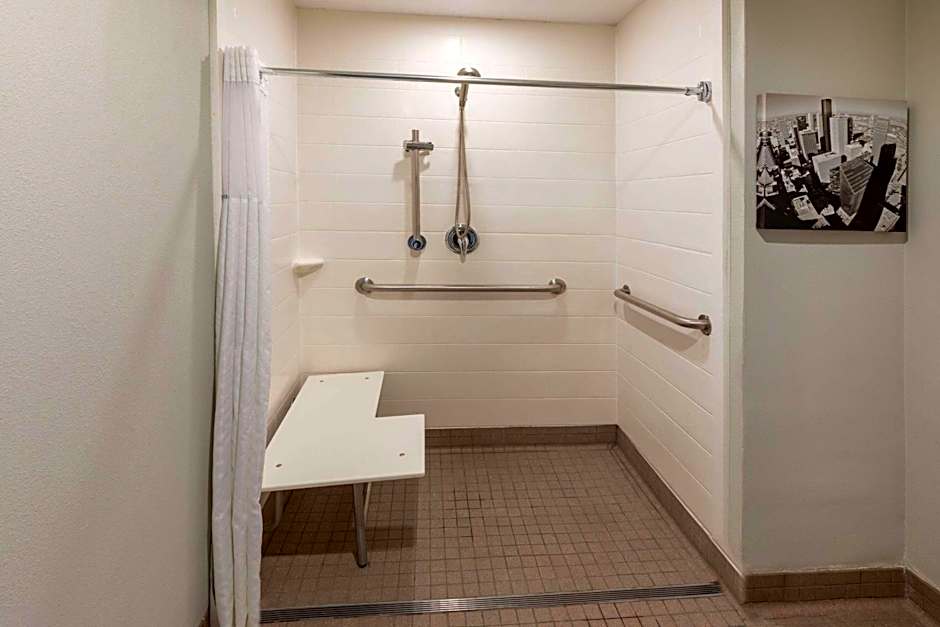 La Quinta Inn & Suites by Wyndham Houston Northwest