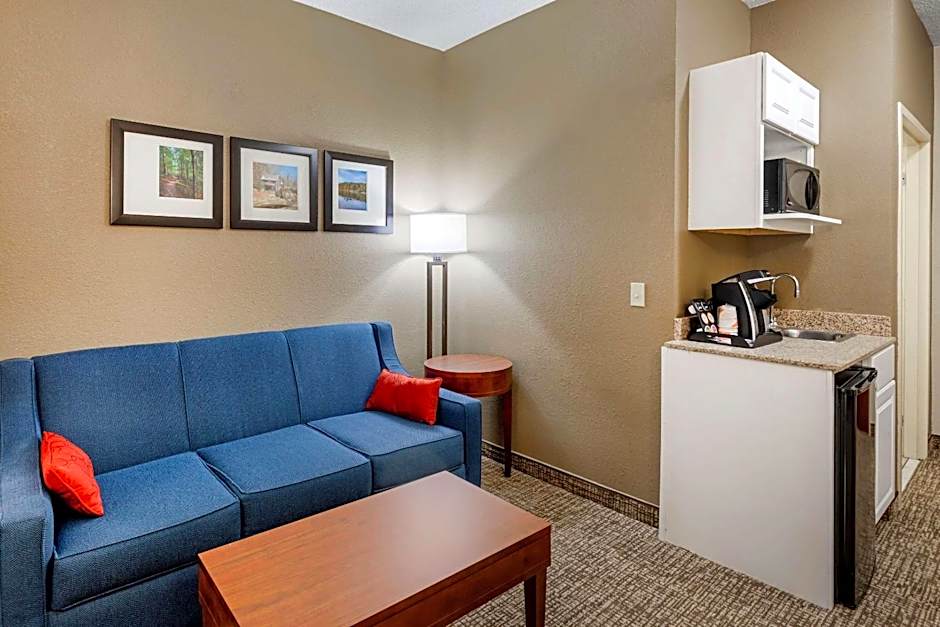 Comfort Inn & Suites