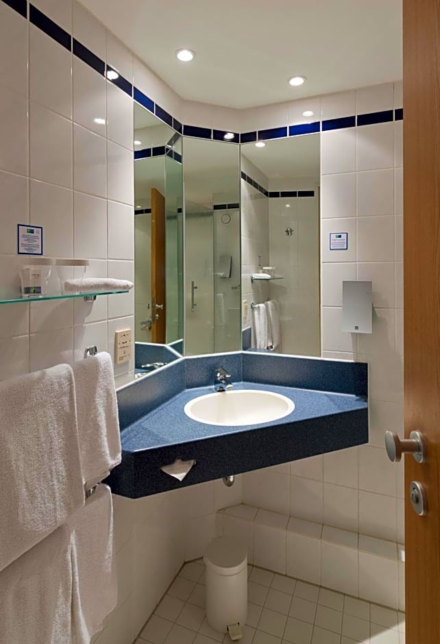 Holiday Inn Express Antwerpen City North By IHG