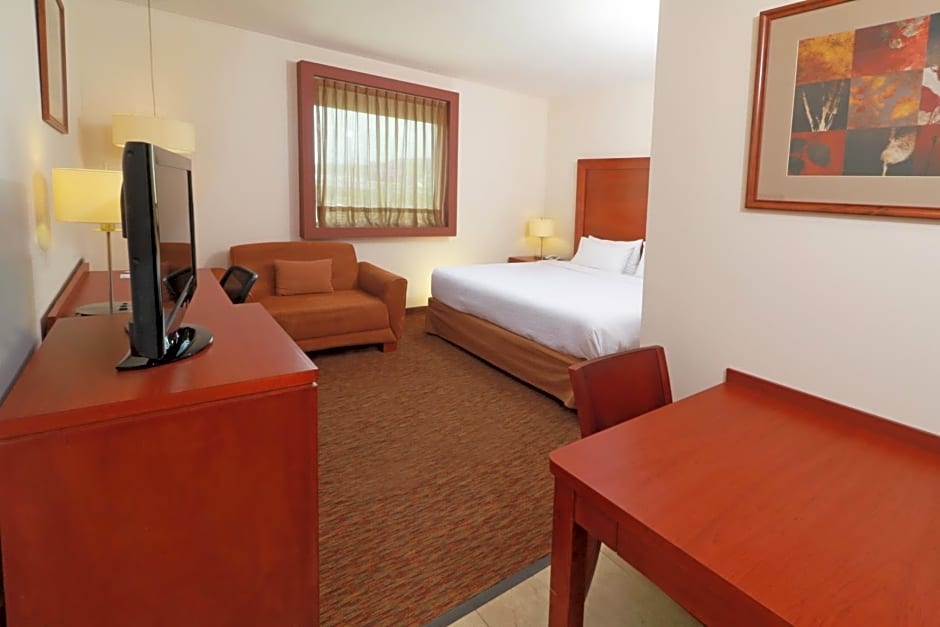 Staybridge Suites Queretaro by IHG