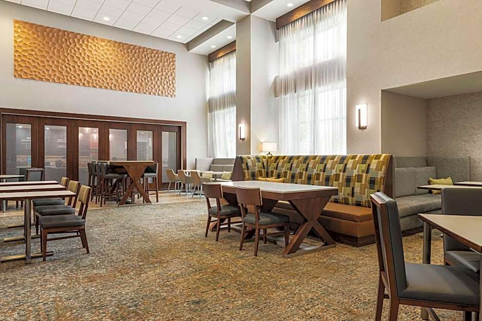 Hampton Inn By Hilton & Suites Pittsburgh/Waterfront-West Homestead