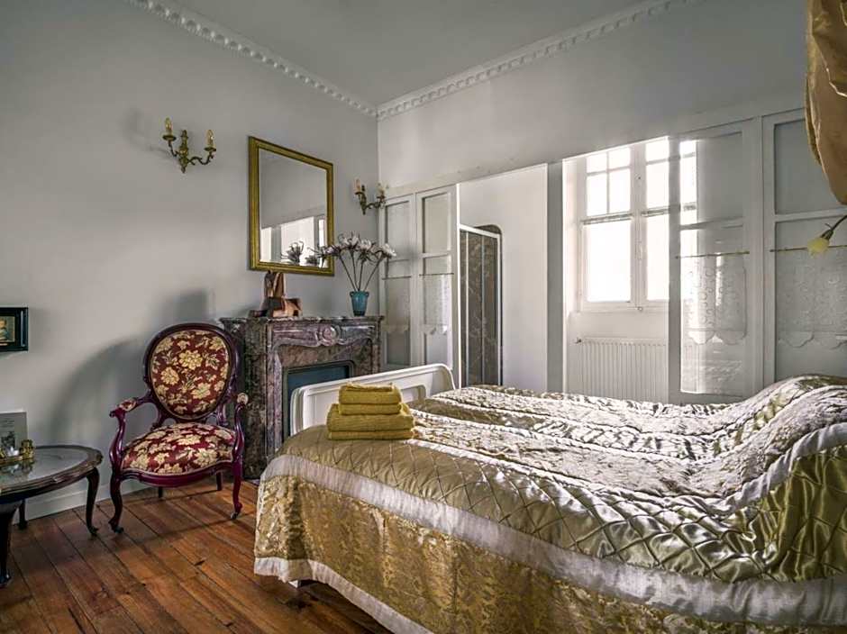 Petit Château