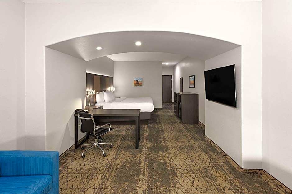 La Quinta Inn & Suites by Wyndham Mcalester