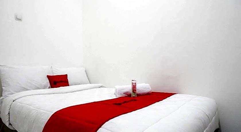 RedDoorz near GOR Jatidiri Semarang